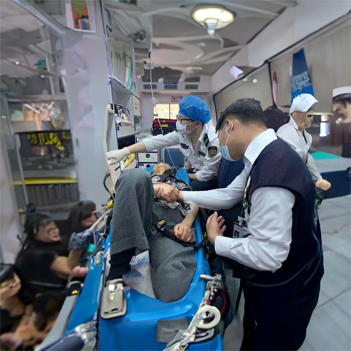 深圳租赁救护车联系方式