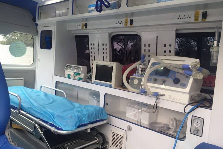 广州市第四人民医院120私人救护车租赁到吉林省第二人民医院救护车出租公司