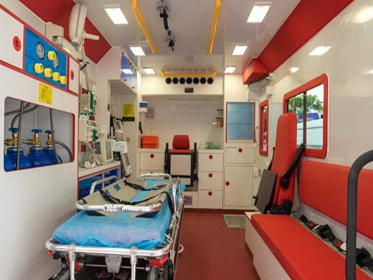 2023年广东深圳盐田出租急救车电话 救护车出租联系电话 私人救护车租车收费急救车租车收费标准