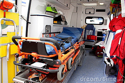 2023年120急救车租赁病重返乡到茂名市电白县叫救护车电话是多少