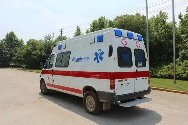 佛山市南海区妇幼保健院租救护车到成都军区昆明总医院（43医院）哪里有救护车租赁