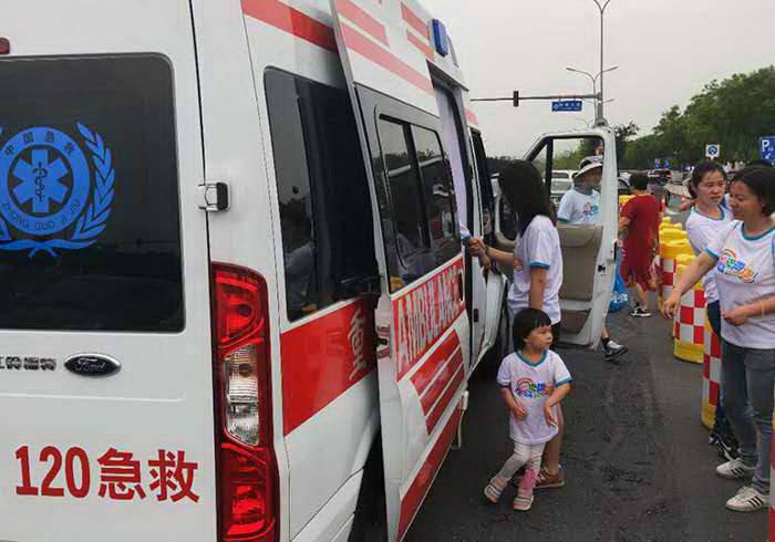 广东深圳龙华私人救护车出租2023已更新(今日推荐)