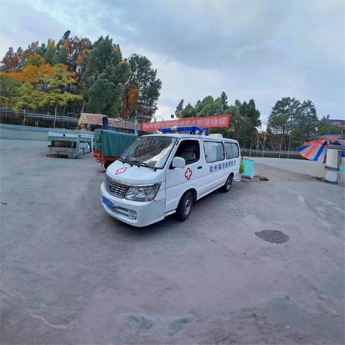 2023年广东深圳龙华区租赁私人救护车 120出租联系电话 急救车租车费用120租赁费用