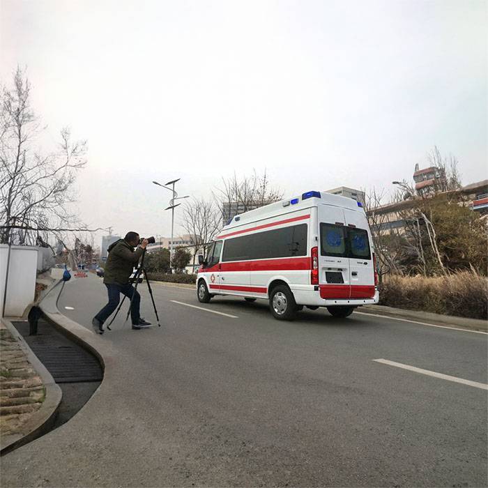 广东省第二人民医院租赁私人救护车转运到中国人民解放军一六九中心医院哪里有救护车出租