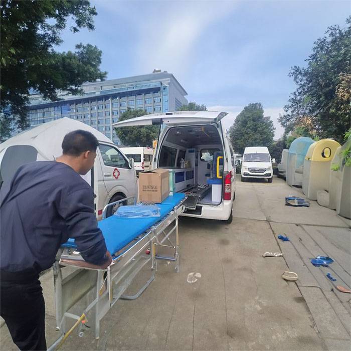 广州市番禺区人民医院租赁私家救护车转院到中山大学附属第五医院救护车电话号码