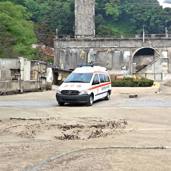 2023年广东省深圳深圳出租救护车联系方式 救护车出租联系电话 120租赁费用急救车租车收费