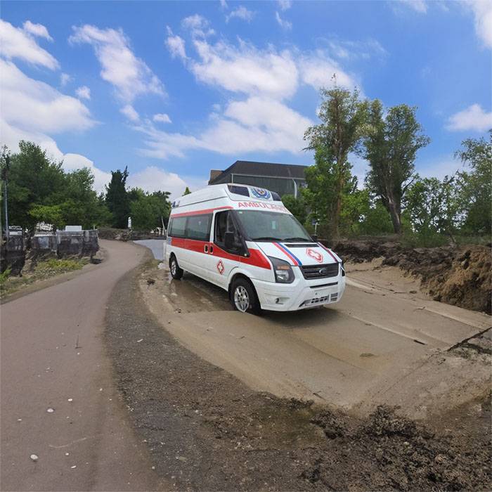 2023年广东省深圳新区出租急救车联系电话 救护车出租电话号码 急救车租赁收费标准私人救护车出租费用