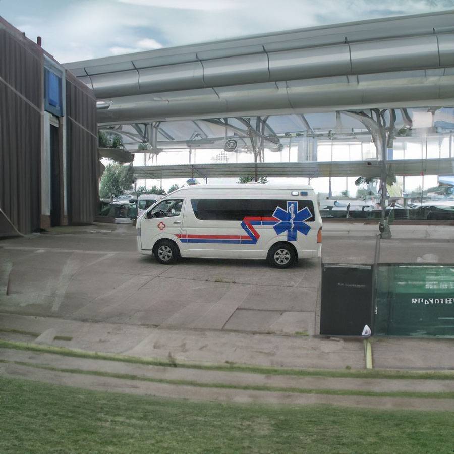 2023年广东深圳布吉出租救护车 120出租 私人救护车出租费用私人救护车租赁收费标准
