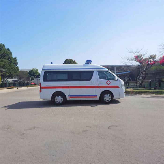 广州市胸科医院租用私人救护车护送到新疆维吾尔自治区人民医院救护车电话