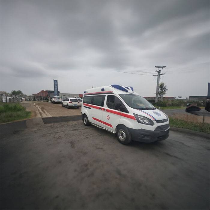 中山大学附属汕头医院私人救护车出租到乌鲁木齐铁路局中心医院救护车出租租赁