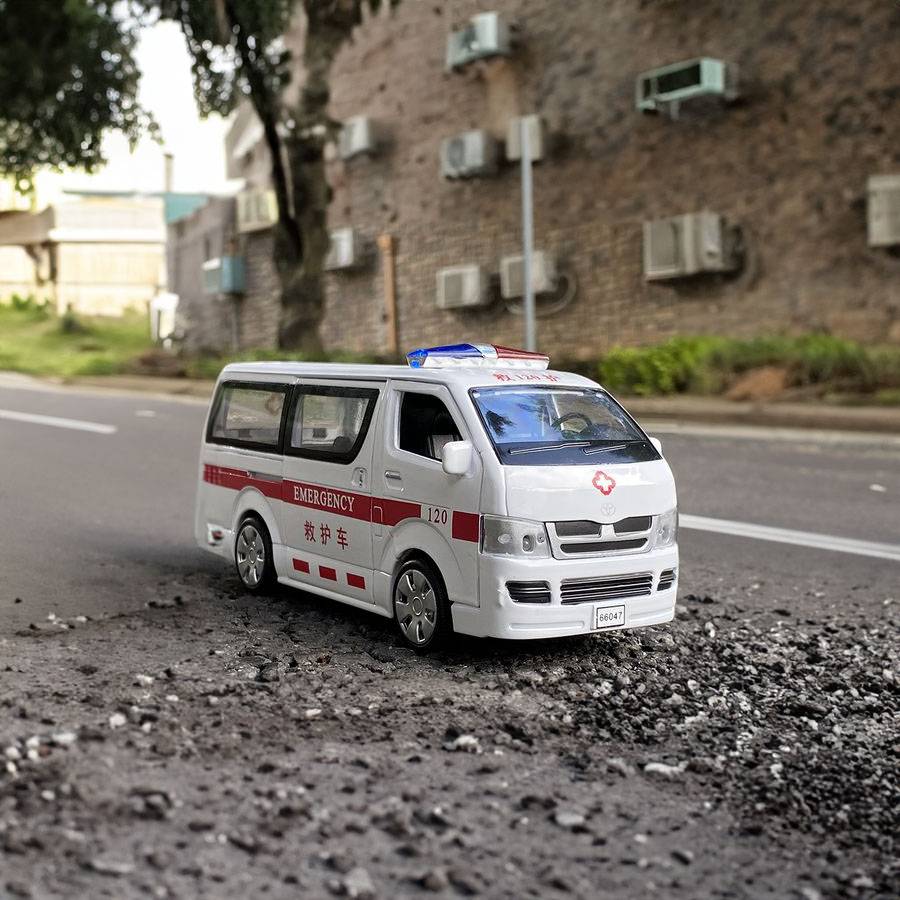 2023年急救车租赁出院返乡到汕头市龙湖区护送病人专车电话
