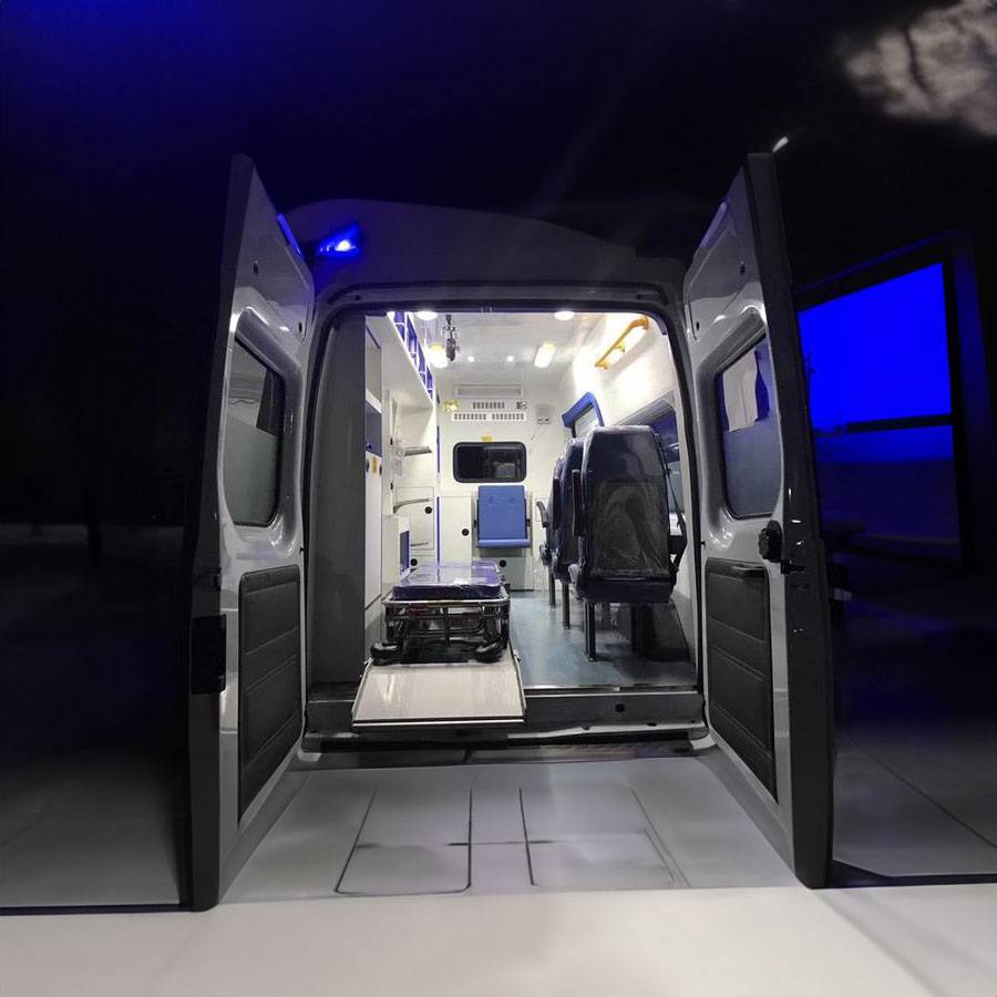 广州医学院第二附属医院租赁私家救护车到黄山市人民医院正规救护车出租