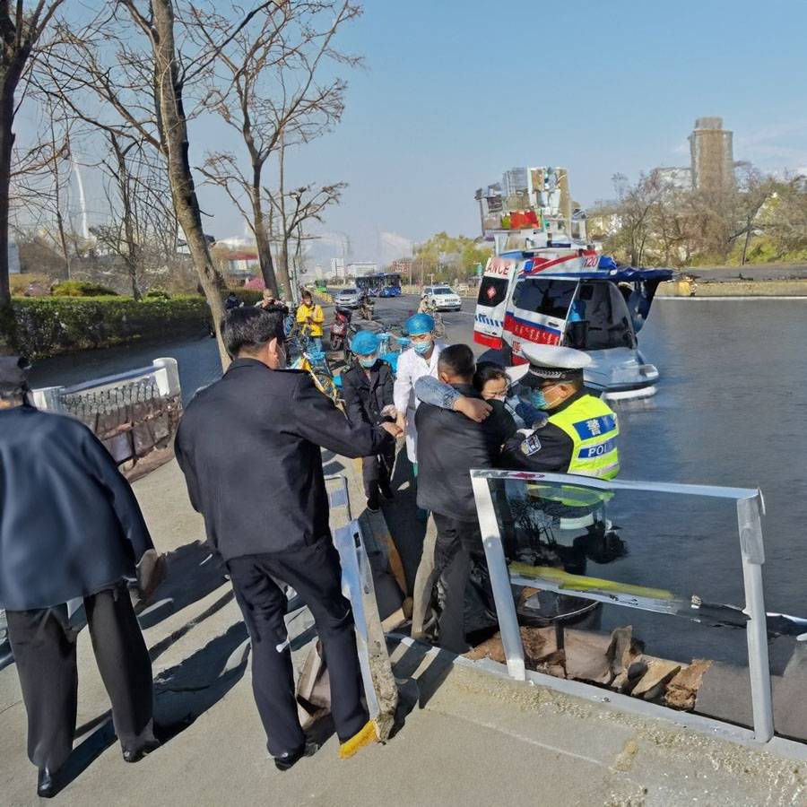 2023年救护车租赁出院返乡到深圳市救护车的电话号码是