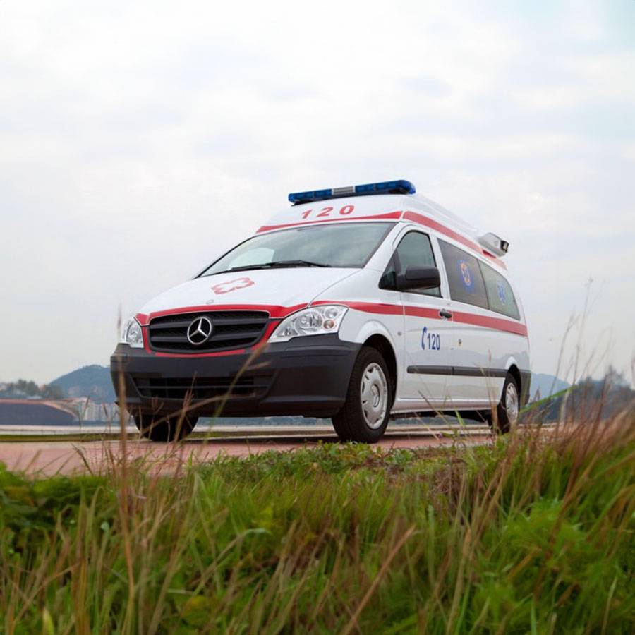 2023年福田出租120联系方式 120出租电话 私人救护车租赁急救车出租多少钱