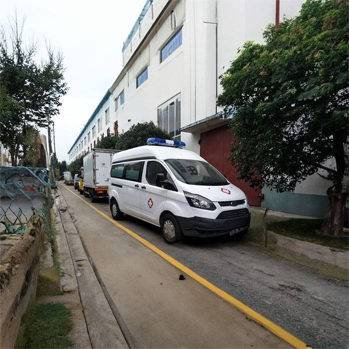 广州中医药大学中山附属医院租赁私人救护车到广西江滨医院哪里有救护车租赁