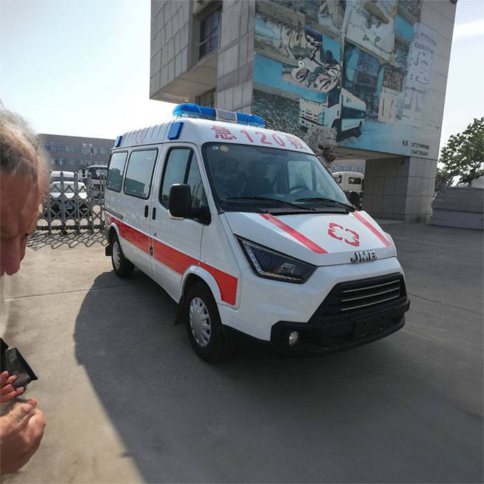广东深圳市第八人民医院租赁正规救护车到武汉同济医院（华中科技大学同济医学院附属同济医院）救护车的电话打多少?