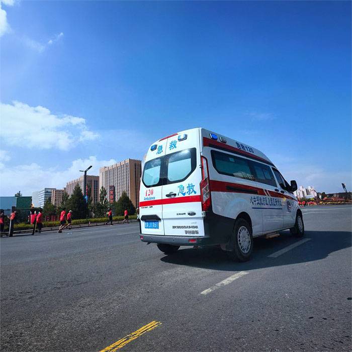 2023年广东省深圳龙华区出租急救车联系方式 120出租电话 120租赁多少钱救护车出租收费标准