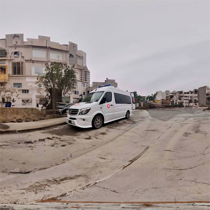 2023年深圳120急救车出租出院回老家到清远市连山壮族瑶族自治县救护车租车电话号码