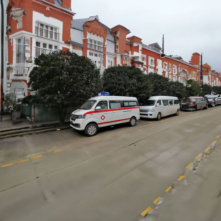 2023年深圳120救护车租赁康复回老家到潮州市救护车出租公司电话