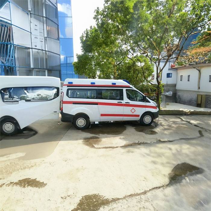 2023年深圳救护车租赁病重返乡到茂名市化州市120送回家电话