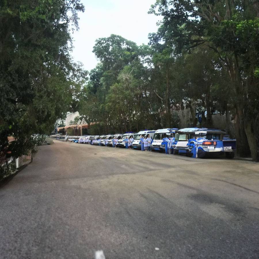 2023年深圳救护车出租病重回老家到清远市预约120救护车电话