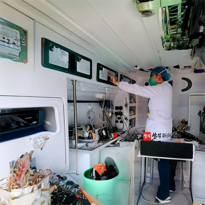 2023年广东深圳龙华出租急救车联系方式 普通救护车价格多少钱一辆120出租费用