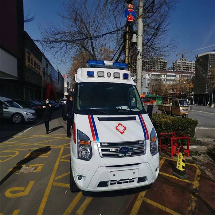广东汕头市中心医院租赁私人救护车到武汉大学人民医院（武汉大学临床学院）一部救护车大概多少钱