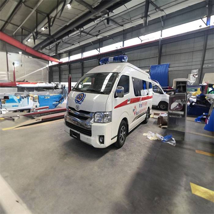 2023年深圳120急救车出租出院回老家到汕尾市海丰县租赁急救车电话