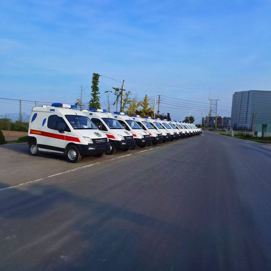 2023年深圳广东深圳龙岗区急救车租赁电话 救护车多少钱啊急救车租赁费用