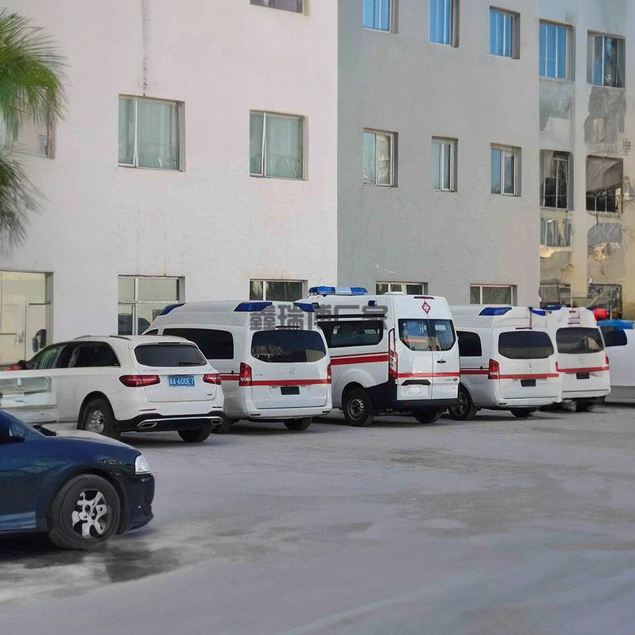 中山市妇幼保健院租赁私人救护车到乌鲁木齐市友谊医院（乌鲁木齐市第三医院）运转救护车-救护车出租