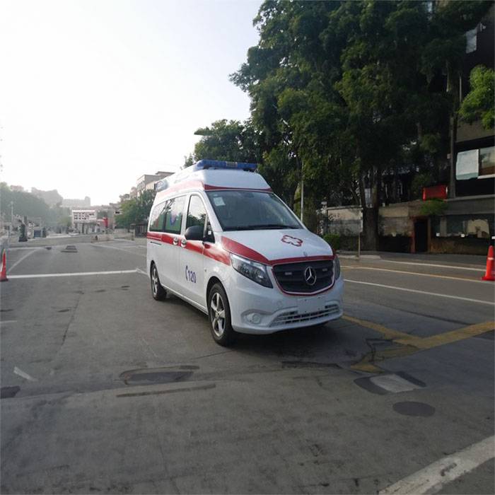 2023年深圳新区租赁私人救护车电话号码 急救车出租 私人救护车出租收费长途救护车收费标准的价格