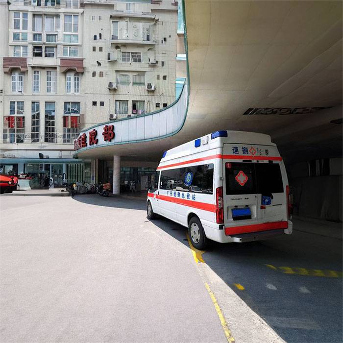 2023年深圳广东深圳宝安区私人救护车联系电话 的救护车收费是多少救护车怎么收费的呀