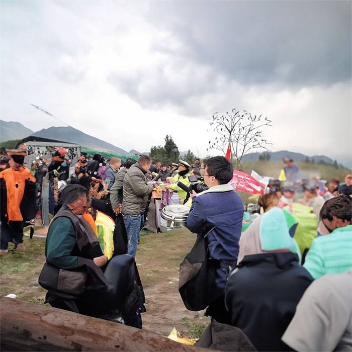 中山大学附属肿瘤医院租赁正规救护车到宁夏人民医院民航救护车转运价钱-救护车出租