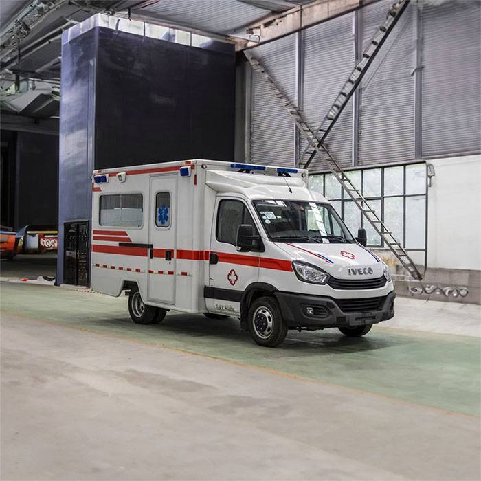 2023年深圳广东深圳盐田转院联系救护车 高压氧舱救护车价格送病人转院的车怎么收费合理