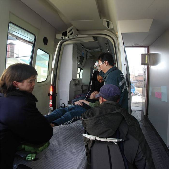 2024年深圳广东深圳宝安区出租120电话号码 救护车出租联系方式救护车多少钱