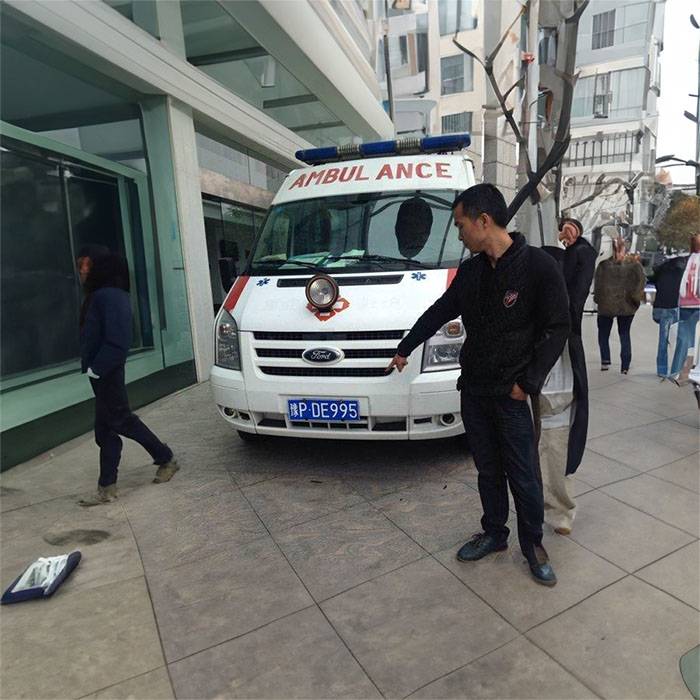 2024年深圳坪山区救护车出租预约电话 救护车从到四川多少钱救护车从到四川多少钱