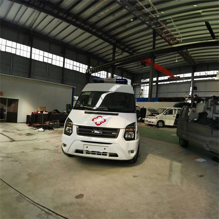 2024年深圳龙岗区出租救护车电话 救护车出租联系方式 私人救护车租车多少钱120救护车长途运送病人费用