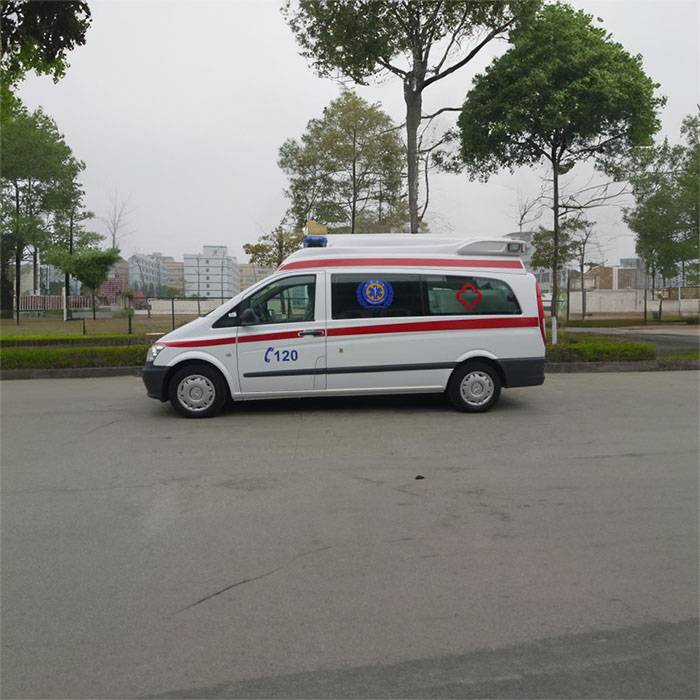 茂名市中医院租用私人救护车到广东广州市传染病医院救护车一辆多少钱