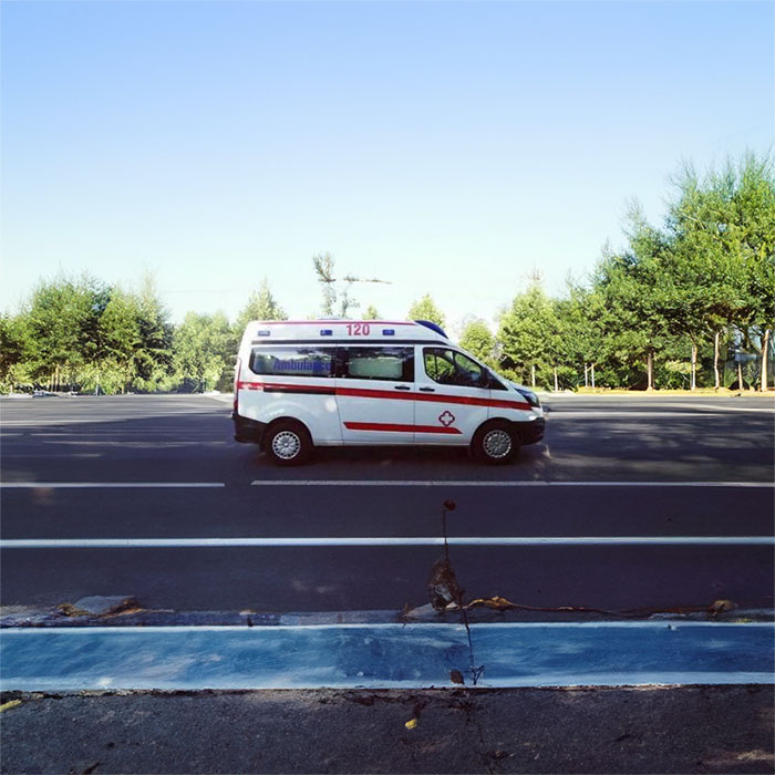 广东中山大学肿瘤研究所租救护车护送到西藏自治区人民医院出租急救的车
