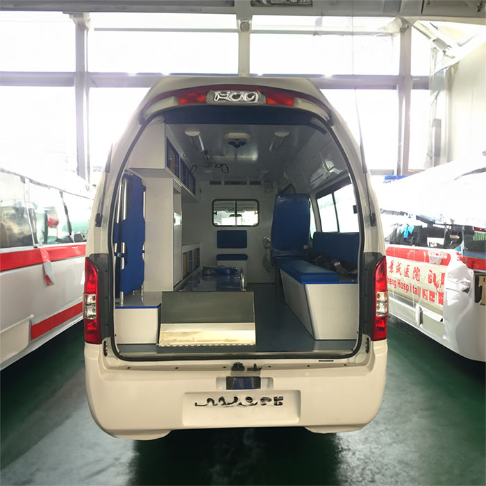 2024年深圳新区私人救护车租赁联系方式 救护车收费规定急救车租车收费