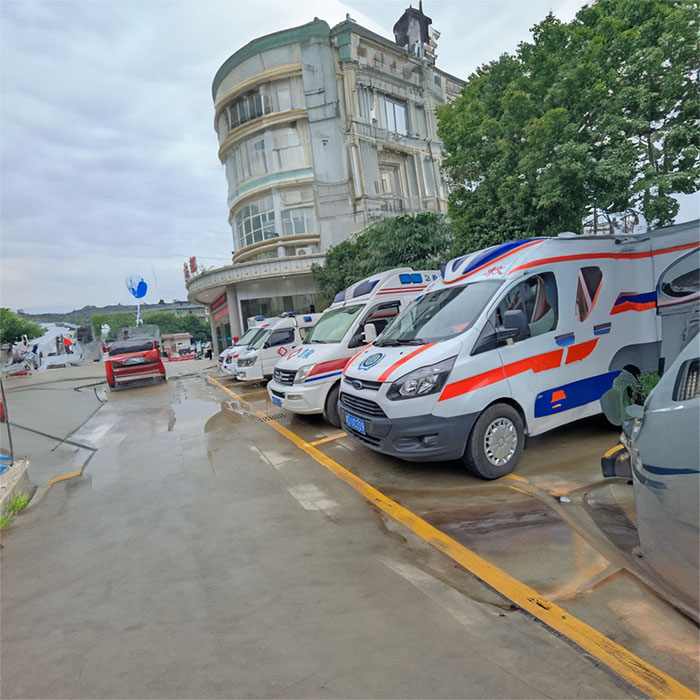 广东省肇庆市中医院租救护车护送到临沂市中医医院救护车的电话多少