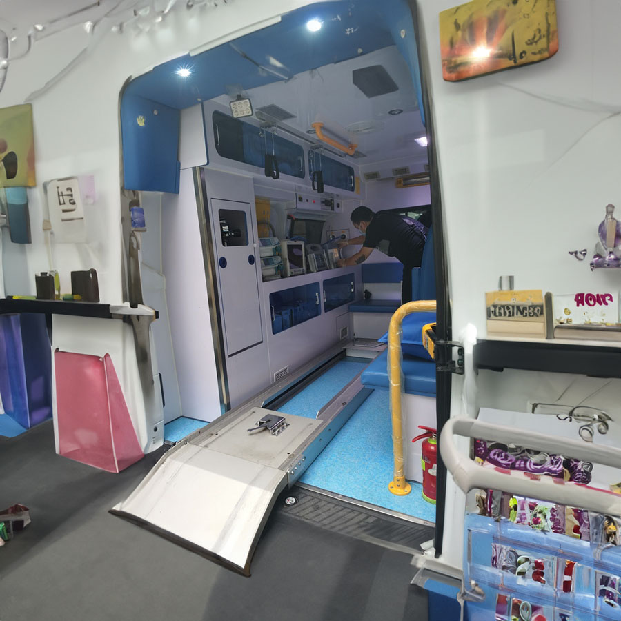 2024年深圳120救护车租赁病重返乡到湛江市遂溪县120救护车转院电话