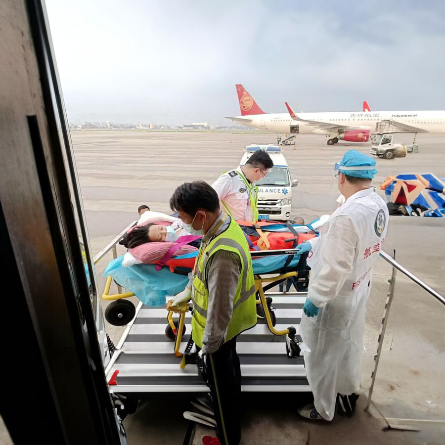 广东省广州铁路中心医院租赁私家救护车到西藏自治区藏医院哪里有救护车出租