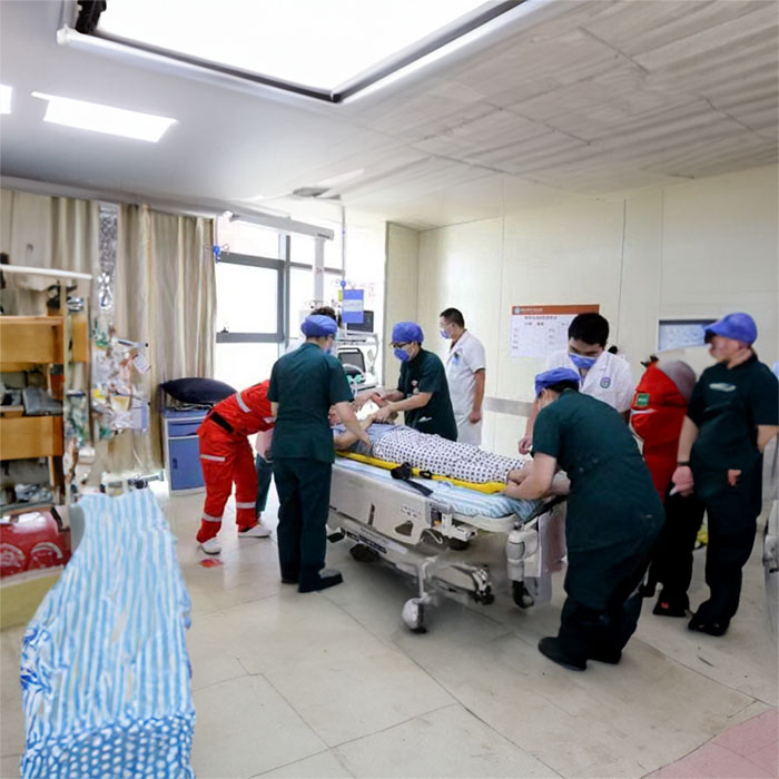 广东省第二人民医院私人救护车出租到新疆医科大附属医院救护车号码是什么电话