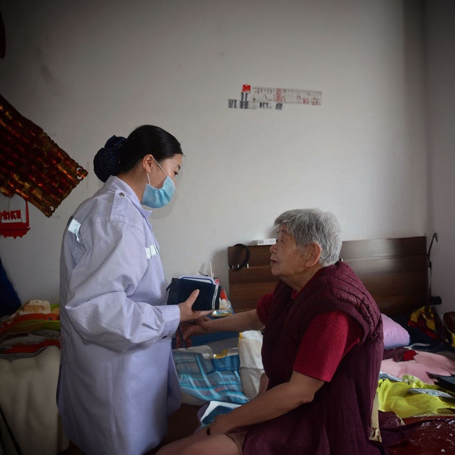 汕头大学医学院附属医院租赁私人救护车转运到大同市第三人民医院救护车长途的价格