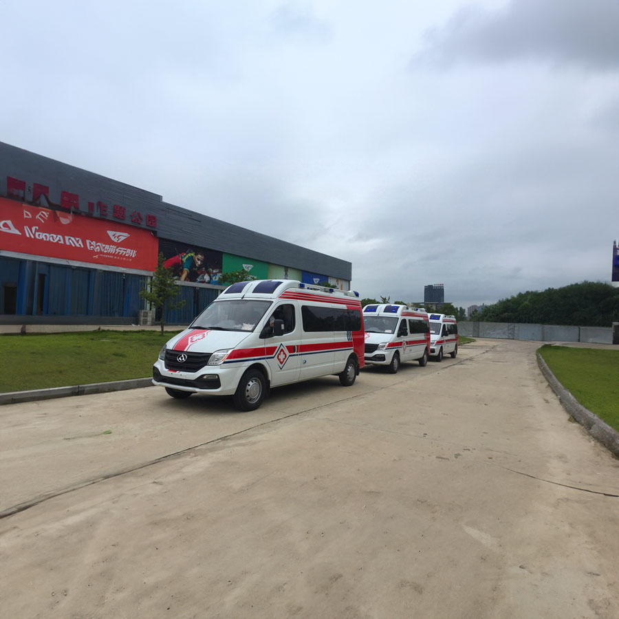 广东广州铁路中心医院出租急救车护送到上海市公共卫生临床中心（复旦大学附属公共卫生临床中心）救护车急救电话