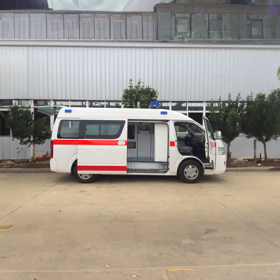 广东省珠海市人民医院租赁私人救护车转运到百色地区人民医院救护车出租