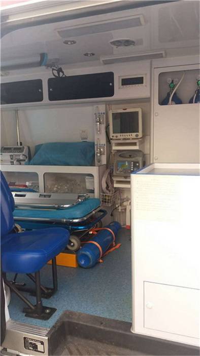 救护车车载呼吸机图片