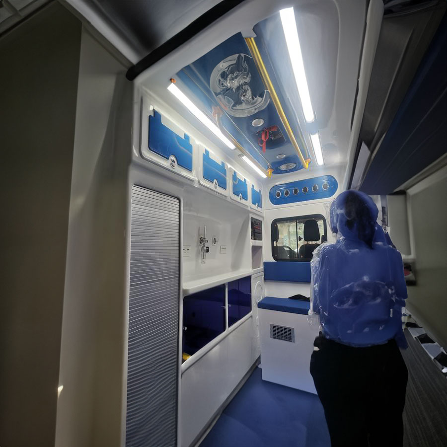 深圳出租救护车联系电话