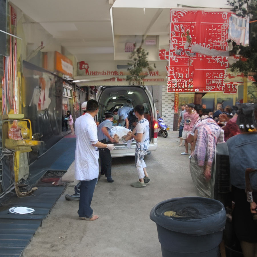 深圳租赁私人救护车联系电话